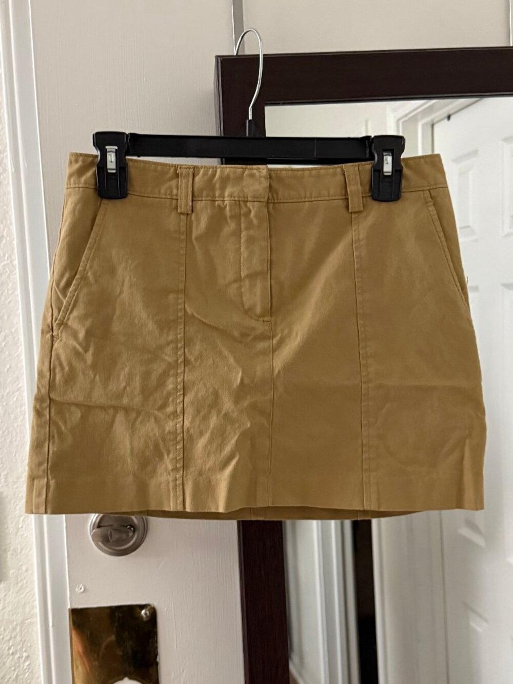 Theory Chino Mini Skirt Khaki Tan Low Rise Cotton Size 4 Patch Pockets